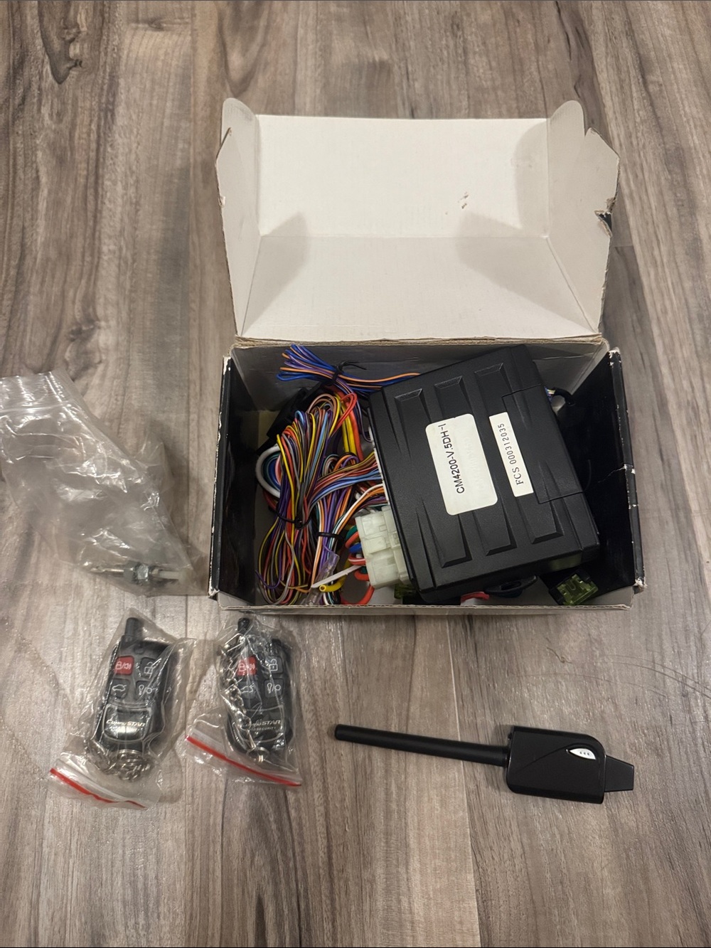 Compustar Auto Security Remote Start System - Picture 4 of 4